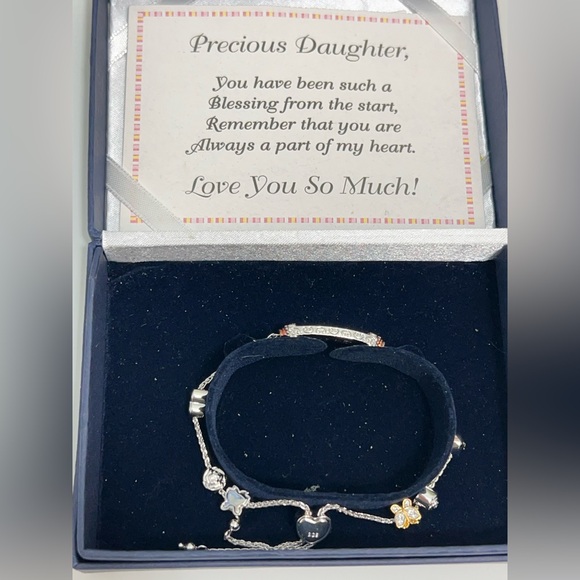 Signed BGE Heart Charm Bracelet Daughter signed KHLOE - Picture 1 of 11